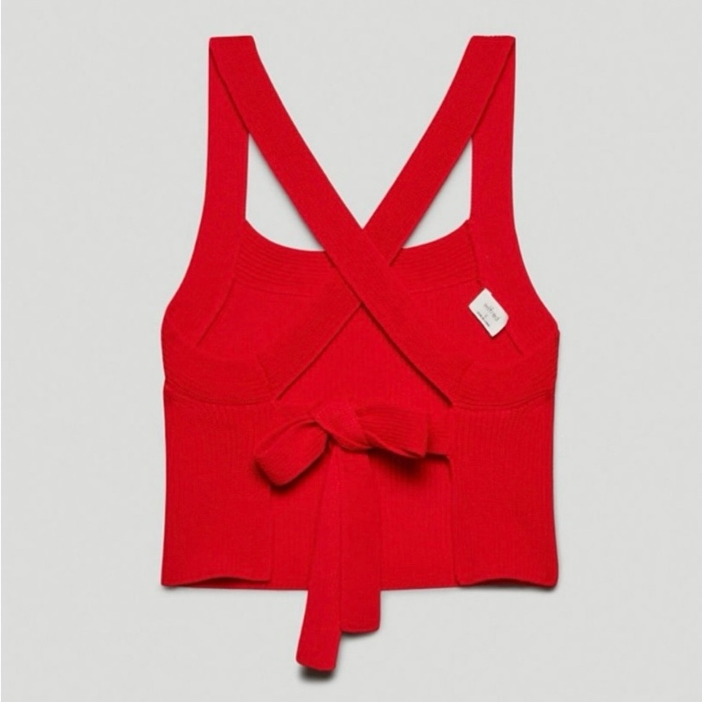 Aritzia Cayenne Red knit crop top - Picture 6 of 10